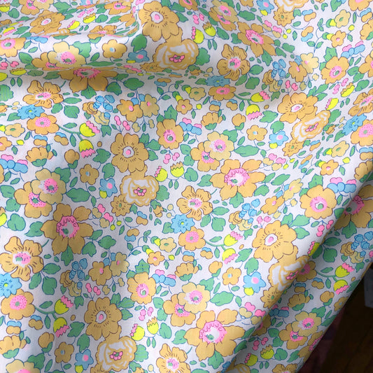 Betsy Neon Tan